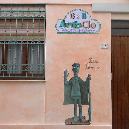 B&B Antoclo Di Concas Angela Margherita Villacidro Exterior photo