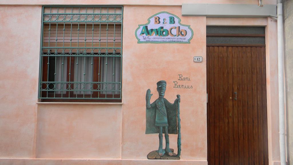 B&B Antoclo Di Concas Angela Margherita Villacidro Exterior photo